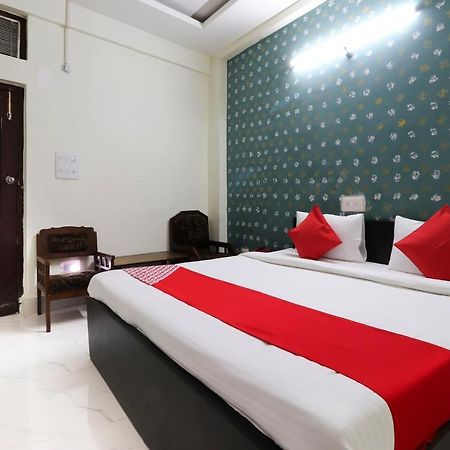 Oyo 40431 Hotel Amar Prem Lucknow Exteriör bild