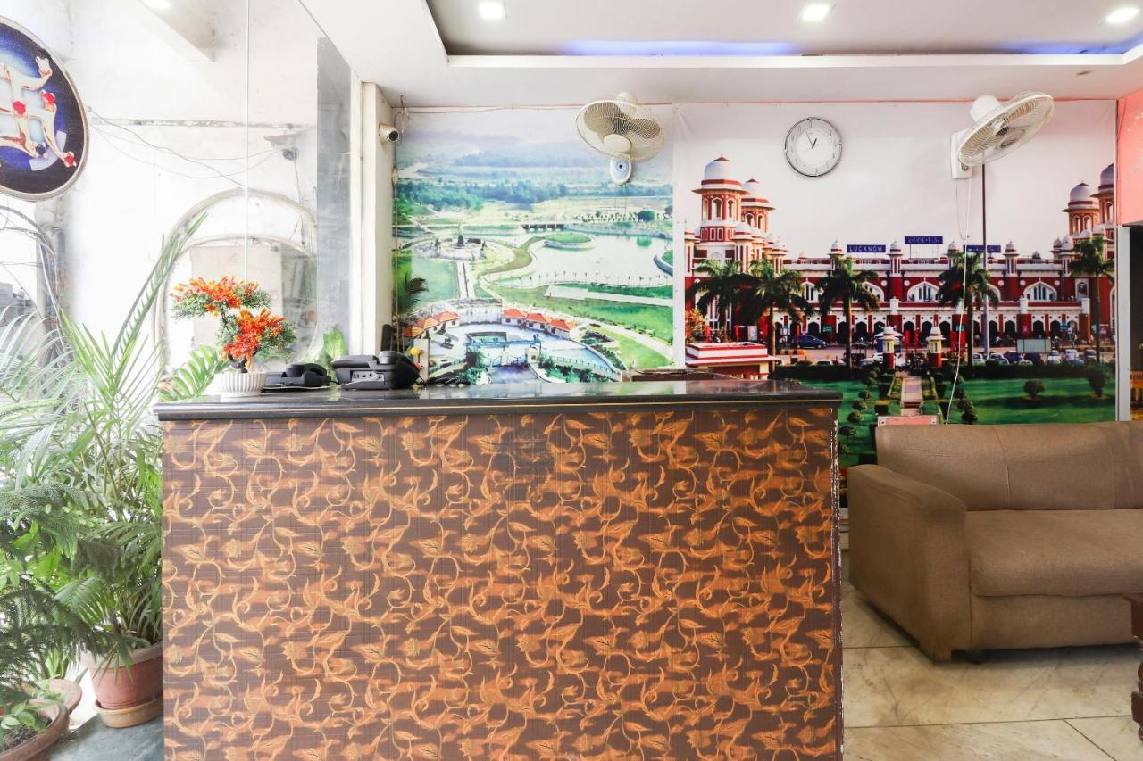 Oyo 40431 Hotel Amar Prem Lucknow Exteriör bild