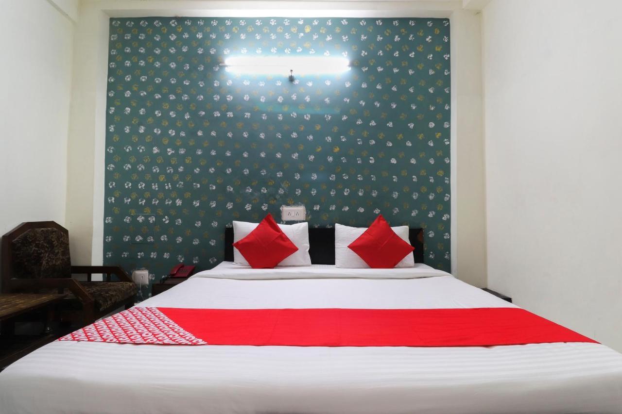 Oyo 40431 Hotel Amar Prem Lucknow Exteriör bild