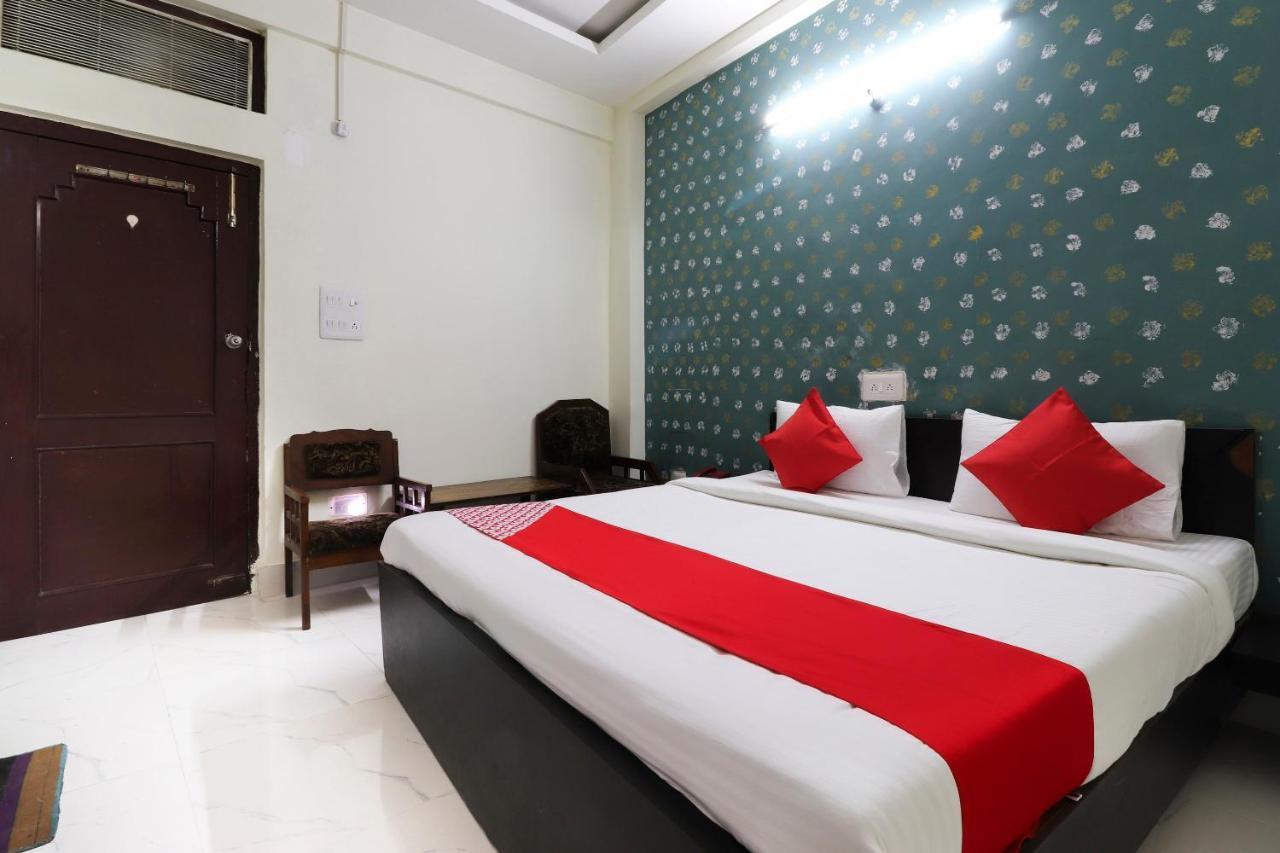 Oyo 40431 Hotel Amar Prem Lucknow Exteriör bild